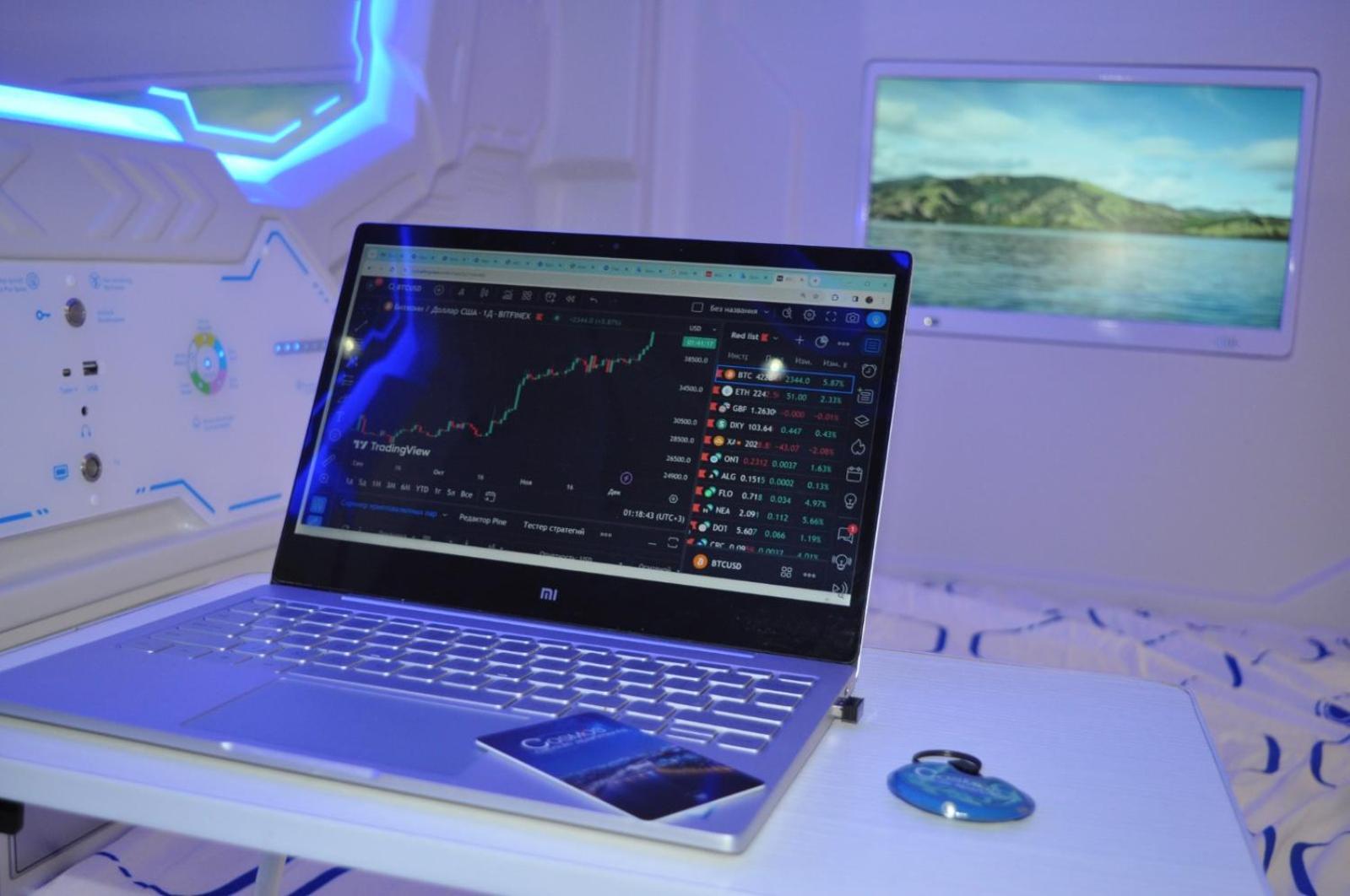 Cosmos Capsule Coworking Hotel de capsule *